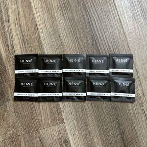 Henné Luxury Lip Balm V2 Bundle of 10 Sachets - Mini Size Perfect for Travel